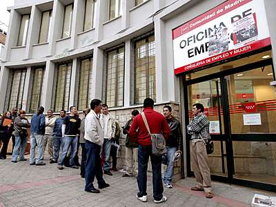 Continúa descendiendo el empleo en las telcos y llega al mínimo histórico Continúa descendiendo el empleo en las telcos y llega al mínimo histórico