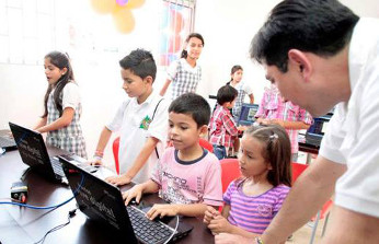 Hispasat dota de conectividad a Colombia a través de Kioscos Vive Digital Hispasat dota de conectividad a Colombia a través de Kioscos Vive Digital