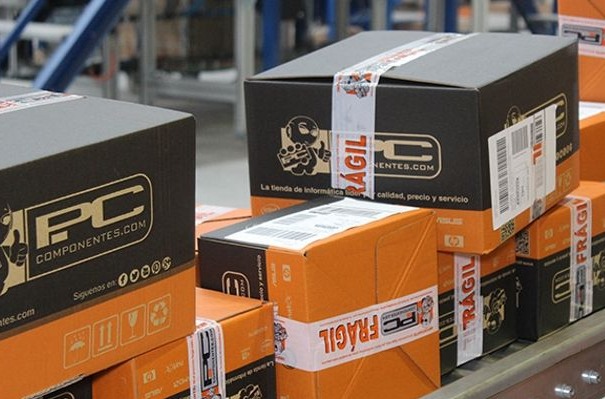 Paquetes en el almacén de PcComponentes. Paquetes en el almacén de PcComponentes.