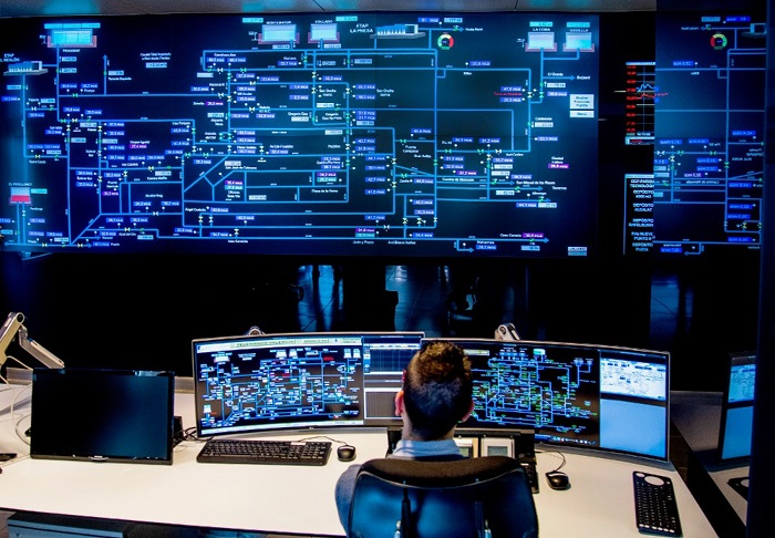 450.000 contadores inteligentes desplegados en toda España. 450.000 contadores inteligentes desplegados en toda España.