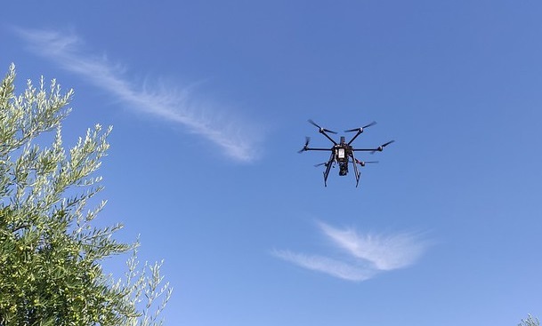 Primer vuelo de dron 5G en 700 MHz. Primer vuelo de dron 5G en 700 MHz.