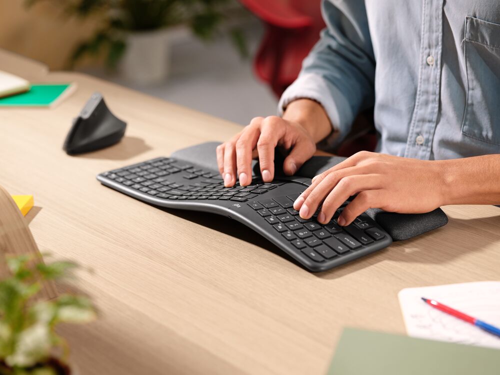 Teclado de Logitech. Teclado de Logitech.