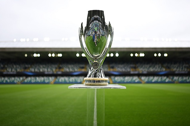 La FA irlandesa había sido galardonada con la celebración de la Supercopa. La FA irlandesa había sido galardonada con la celebración de la Supercopa.