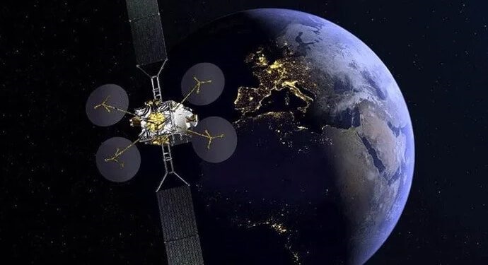 Hispasat refuerza su capacidad para Iberia con Eutelsat.