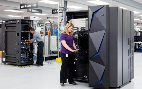 IBM lanza el nuevo IBM Z y el Cloud Modernization Center para acelerar la nube híbrida