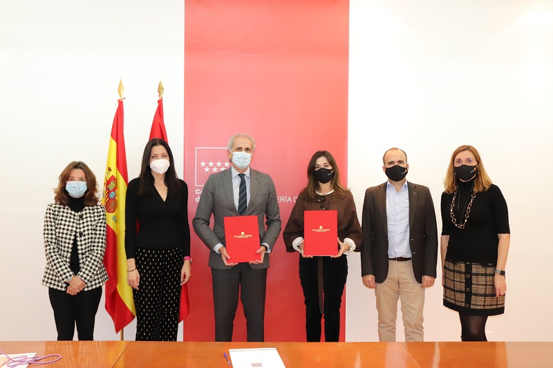 Orange prorroga su convenio con Madrid para conectar pacientes. Orange prorroga su convenio con Madrid para conectar pacientes.