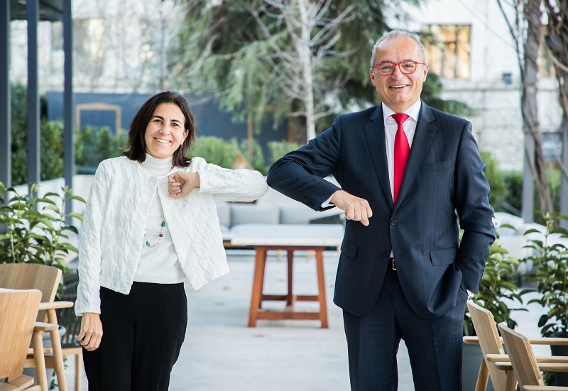 María Jesús Almazor, CEO de Ciberseguridad y Cloud de Telefónica Tech y Albert Triola, director general de Oracle España.