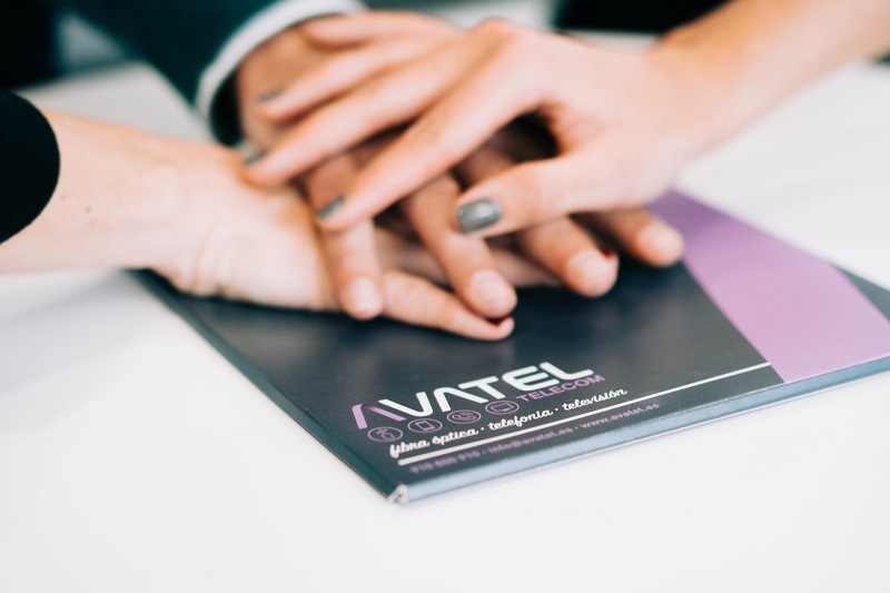 Avatel llevará el Kit Digital a empresas de pequeñas poblaciones. Avatel llevará el Kit Digital a empresas de pequeñas poblaciones.