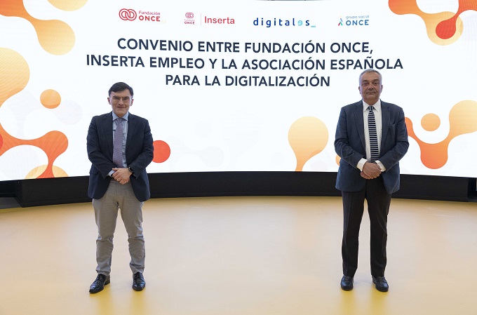 Alberto Durán, vicepresidente ejecutivo de Fundación ONCE, y Víctor Calvo-Sotelo, director general de DigitalES. Alberto Durán, vicepresidente ejecutivo de Fundación ONCE, y Víctor Calvo-Sotelo, director general de DigitalES.