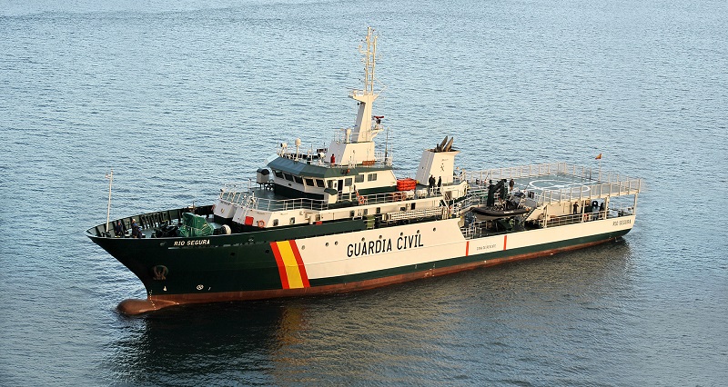 La Guardia Civil conectará por satélite de banda ancha a 20 barcos. La Guardia Civil conectará por satélite de banda ancha a 20 barcos.