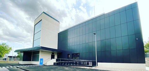 Fachada del nuevo data center de NTT en Madrid Fachada del nuevo data center de NTT en Madrid