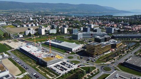 Eaton cargará hasta 350 vehículos eléctricos con fuentes de energía fotovoltaica en Suiza