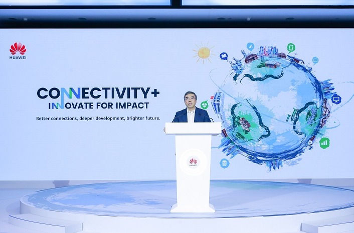 Liang Hua, presidente de Huawei, en el Foro de Sostenibilidad 2022 de la compañía.