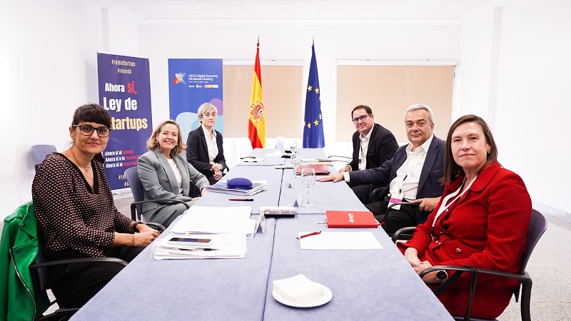 Reunión de Adigital, Ametic y Digitales con representantes del Gobierno de España.
