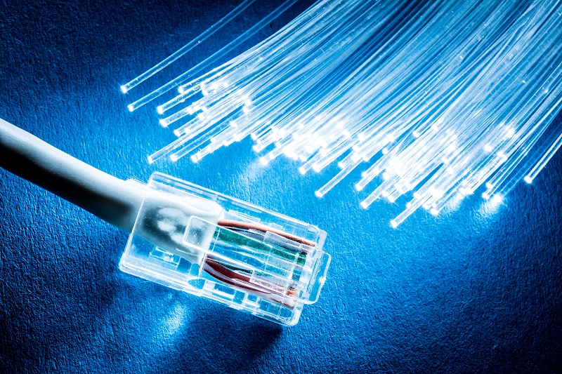 FTTH o fibra óptica hasta el hogar llega directamente hasta el router de casa. 