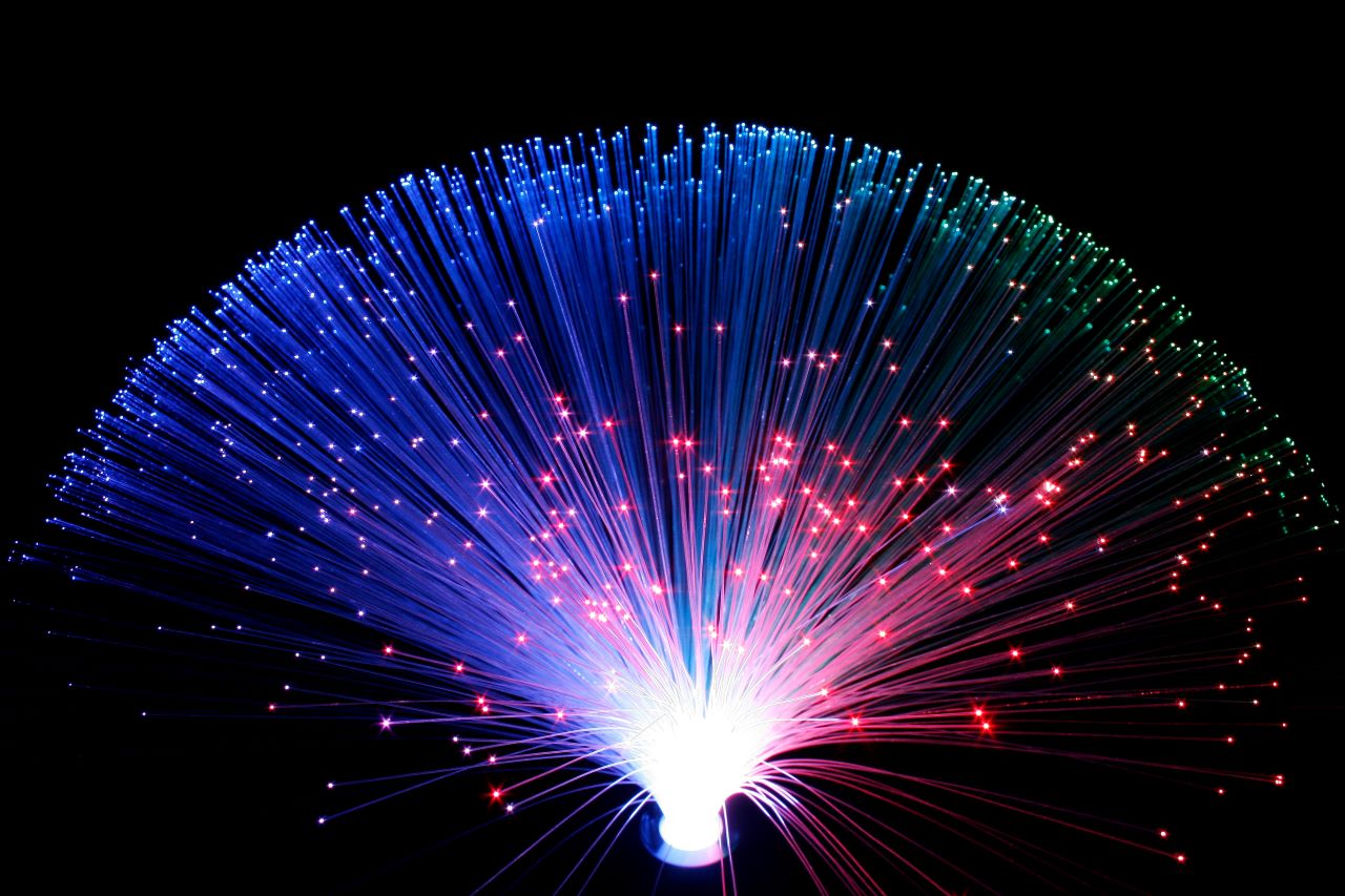 Sigue el boom de la fibra óptica en Europa.