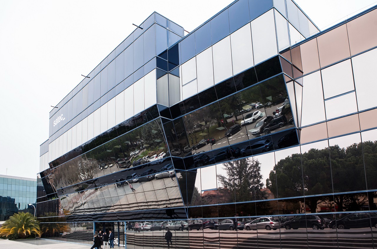 Edificio de Satec, consultora que renovará la infraestructura de red de la Anella Científica del CSUC.