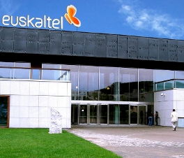 Euskaltel cierra el semestre con una ligera caída en sus resultados Euskaltel cierra el semestre con una ligera caída en sus resultados