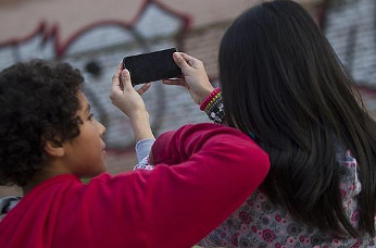 La mitad de los menores españoles tienen un smartphone La mitad de los menores españoles tienen un smartphone