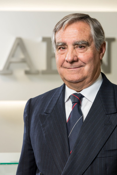 Carlos Esteban es el nuevo presidente de AENOR Carlos Esteban es el nuevo presidente de AENOR