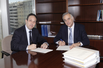 Nueve universidades catalanas eligen a Telefónica para sus telecomunicaciones Nueve universidades catalanas eligen a Telefónica para sus telecomunicaciones