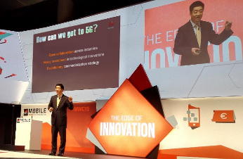 Ken Hu, vicepresidente y CEO rotativo de Huawei, durante su intervención en el MWC 2015