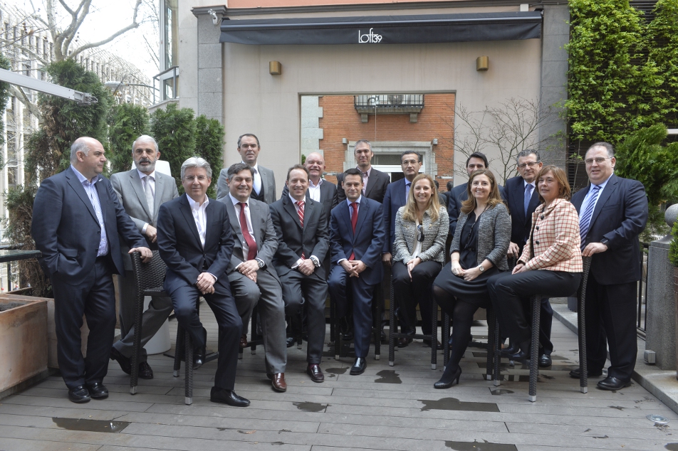 Más negocio, pero con márgenes a la baja Más negocio, pero con márgenes a la baja