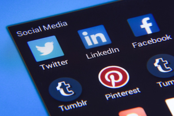 Redes sociales. Redes sociales.