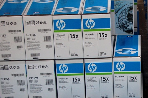 Impresoras de HP en un almacén. Impresoras de HP en un almacén.