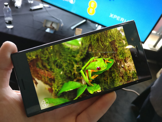 Un teléfono Sony Xperia. Un teléfono Sony Xperia.
