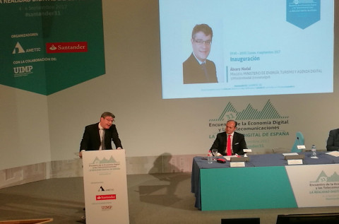 Álvaro Nadal en el encuentro de Ametic. Álvaro Nadal en el encuentro de Ametic.