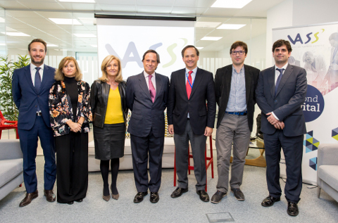 Representantes de VASS y del Ayuntamiento de Alcobendas en el Innovation Depot