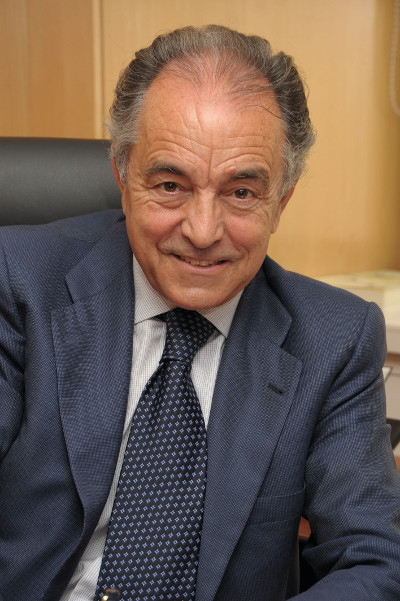 Jesús Banegas Núñez ha sido Presidente de ANIEL, AETIC y AMETIC desde 1991 hasta noviembre de 2012. Jesús Banegas Núñez ha sido Presidente de ANIEL, AETIC y AMETIC desde 1991 hasta noviembre de 2012.
