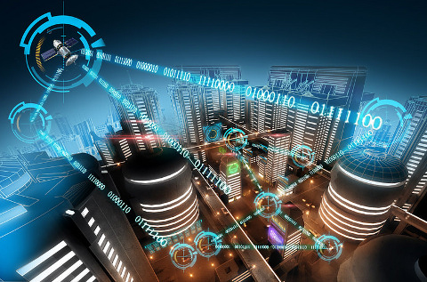 Las comunicaciones son claves en una ciudad inteligente. Las comunicaciones son claves en una ciudad inteligente.
