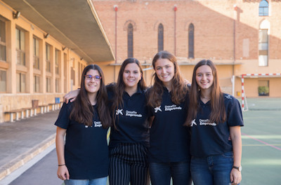 4 estudiantes desarrollan un prototipo para validar con el móvil el transporte público. 4 estudiantes desarrollan un prototipo para validar con el móvil el transporte público.