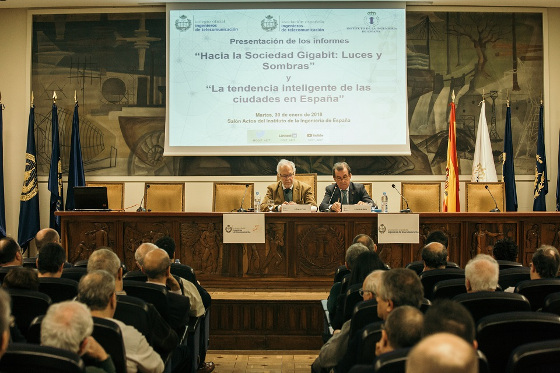 Eugenio Fontán, decano-presidente del COIT y Carlos del Álamo, presidente del Instituto de la Ingeniería de España. Eugenio Fontán, decano-presidente del COIT y Carlos del Álamo, presidente del Instituto de la Ingeniería de España.