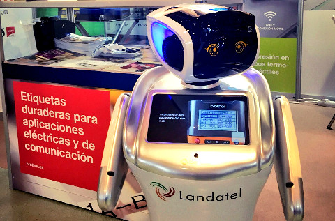 Robot humanoide de Sanbot. Robot humanoide de Sanbot.