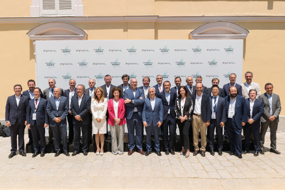 Ponentes de Digitales Summit 2018. Ponentes de Digitales Summit 2018.