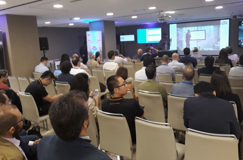 Roadshow anterior de MCR en Madrid. Roadshow anterior de MCR en Madrid.