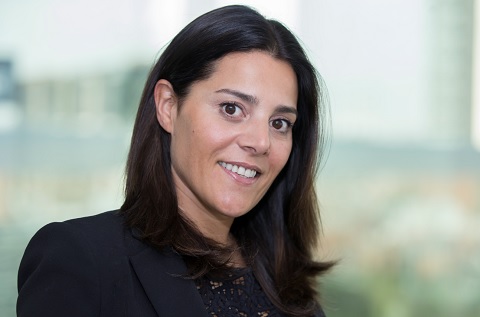 Leticia Cavagna. SAP Platform and Data Management & SAP Cloud Platform Sales Director - SAP ES Leticia Cavagna. SAP Platform and Data Management & SAP Cloud Platform Sales Director - SAP ES