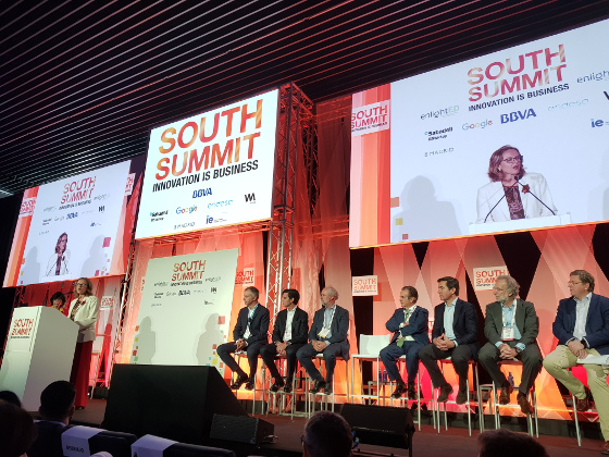 Bases para solicitar ayudas públicas a proyectos pilotos 5G. Anunciadas por la ministra de Economía y Empresa, Nadia Calviño, durante la inauguración del congreso South Summit. Bases para solicitar ayudas públicas a proyectos pilotos 5G. Anunciadas por la ministra de Economía y Empresa, Nadia Calviño, durante la inauguración del congreso South Summit.