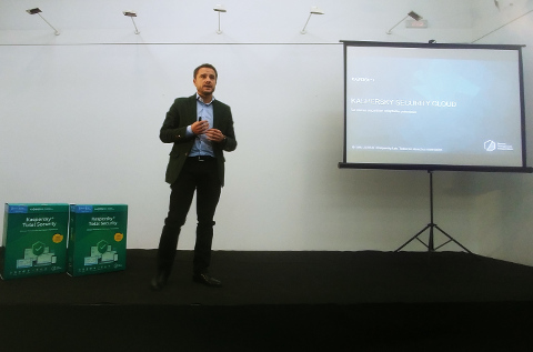 Pedro García-Villacañas presenta Kaspersky Security Cloud en Madrid. Pedro García-Villacañas presenta Kaspersky Security Cloud en Madrid.