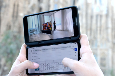 LG V50 ThinQ con doble pantalla. LG V50 ThinQ con doble pantalla.