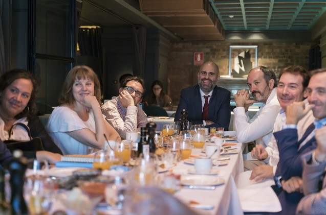 Parte de los directivos durante el desayuno Parte de los directivos durante el desayuno