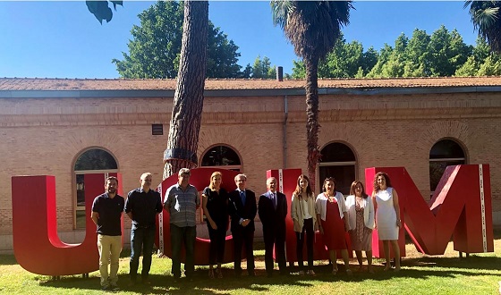 La Universidad de Castilla-La Mancha y Tecnobit-Oesía investigarán sobre las futuras radios SDR. La Universidad de Castilla-La Mancha y Tecnobit-Oesía investigarán sobre las futuras radios SDR.