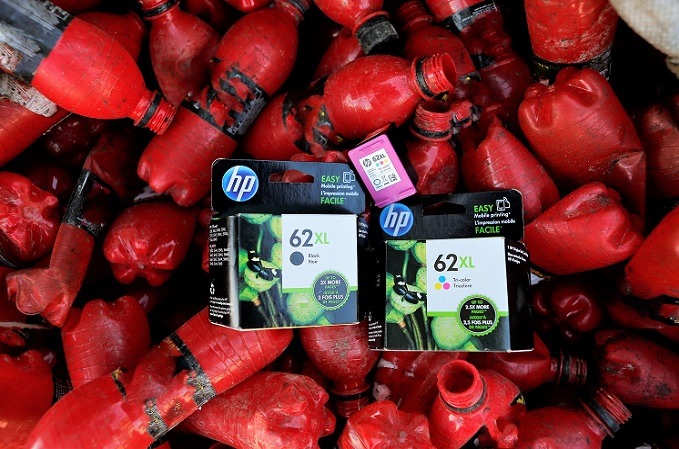 HP ha introducido una ambiciosa política de reciclaje de cartuchos. HP ha introducido una ambiciosa política de reciclaje de cartuchos.