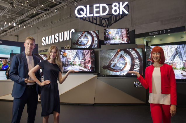 Presentación de monitores 8K de Samsung en el IFA 2019. Presentación de monitores 8K de Samsung en el IFA 2019.