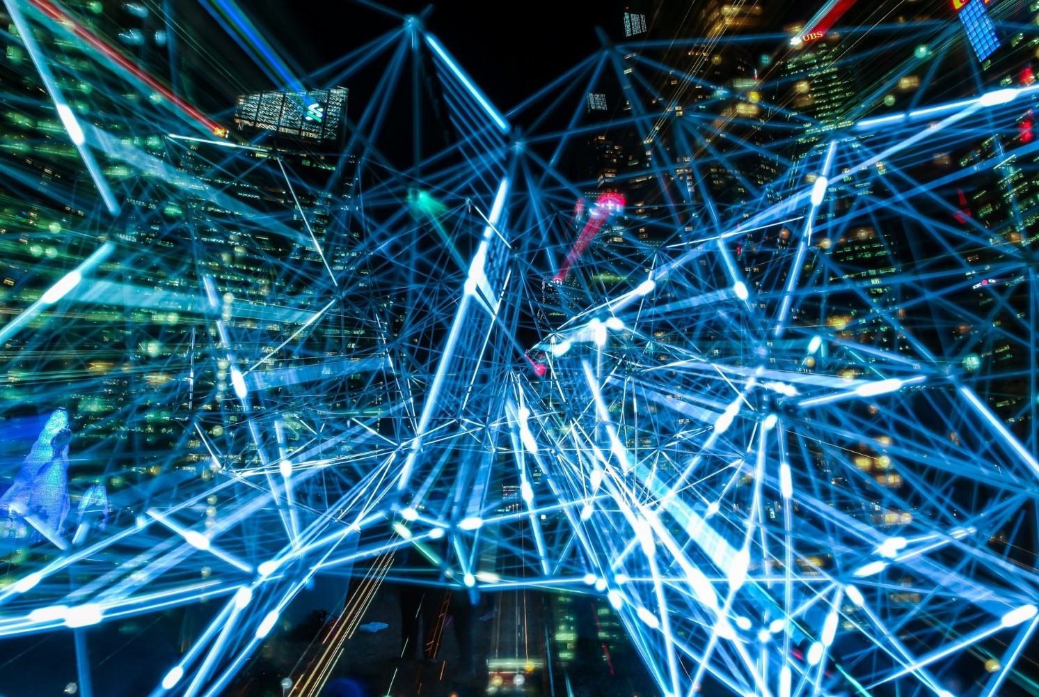 ¿Qué nos aporta el 5G respecto al 4G? ¿Qué nos aporta el 5G respecto al 4G?