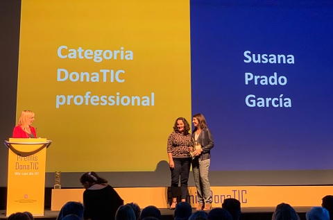 Susana Prado, Directora de Iecisa en Cataluña, recibe el Premio Dona TIC 2019 Susana Prado, Directora de Iecisa en Cataluña, recibe el Premio Dona TIC 2019