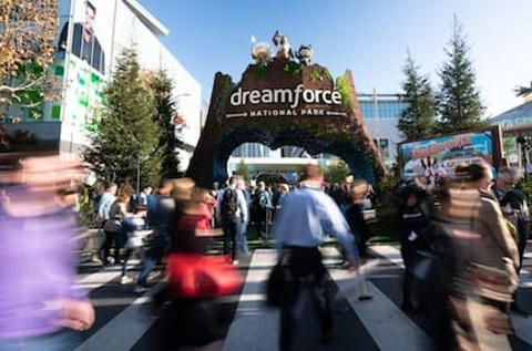 Feria Dreamforce de Salesforce. Feria Dreamforce de Salesforce.